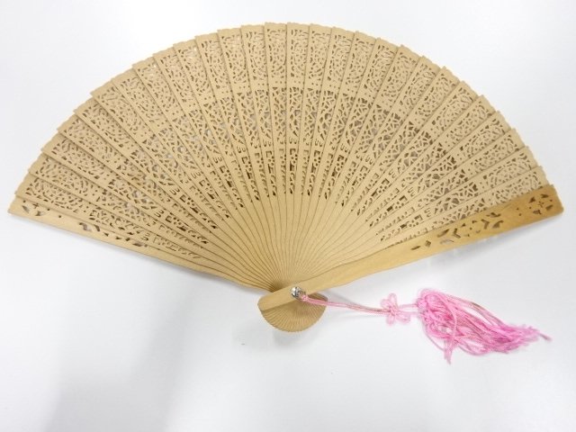 JAPANESE KIMONO / ANTIQUE SANDALWOOD FAN